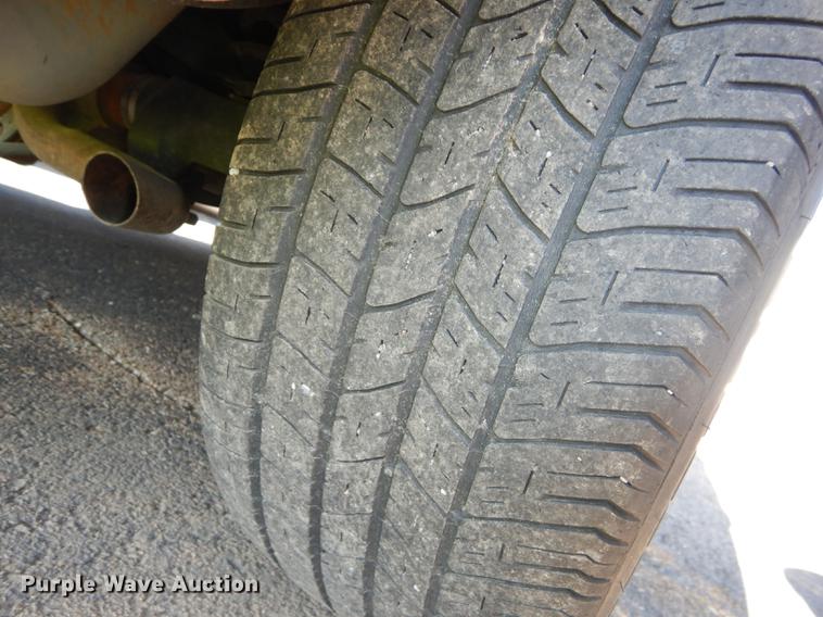 image for item DE1632 2004 Ford Crown Victoria Police Interceptor