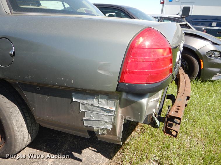 image for item DE1632 2004 Ford Crown Victoria Police Interceptor