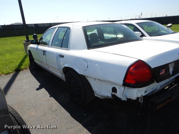 image for item DE1634 2008 Ford Crown Victoria Police Interceptor