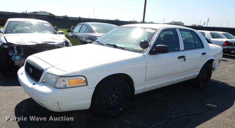 image for item DE1639 2009 Ford Crown Victoria Police Interceptor