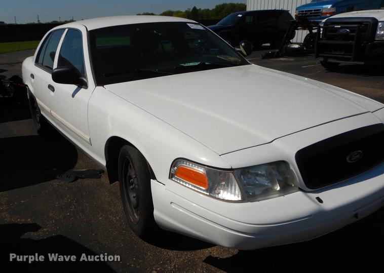 image for item DE1639 2009 Ford Crown Victoria Police Interceptor