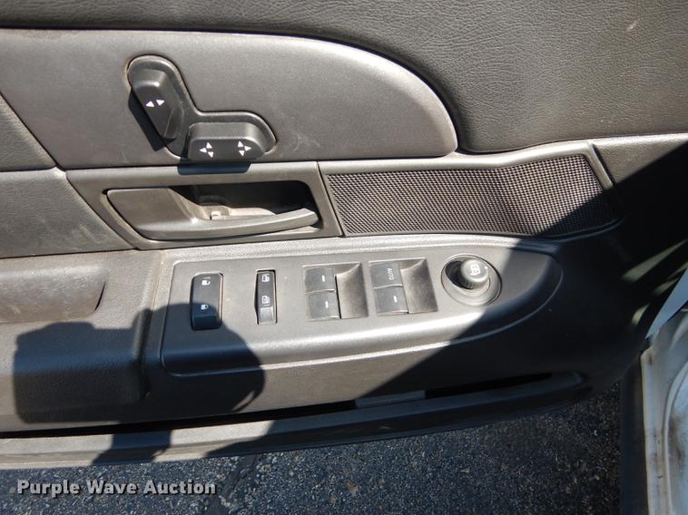 image for item DE1639 2009 Ford Crown Victoria Police Interceptor