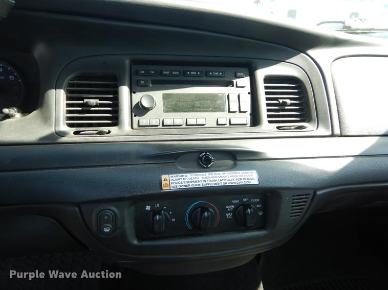 image for item DE1639 2009 Ford Crown Victoria Police Interceptor