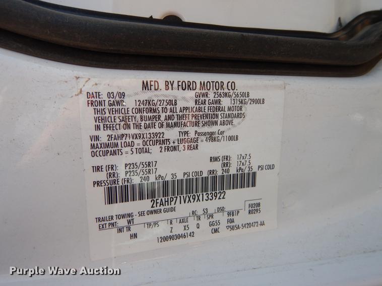 image for item DE1639 2009 Ford Crown Victoria Police Interceptor