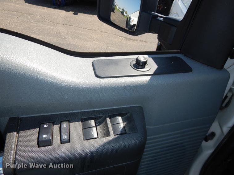 image for item DE1641 2014 Ford F250 Super Duty Crew Cab utility bed pickup truck