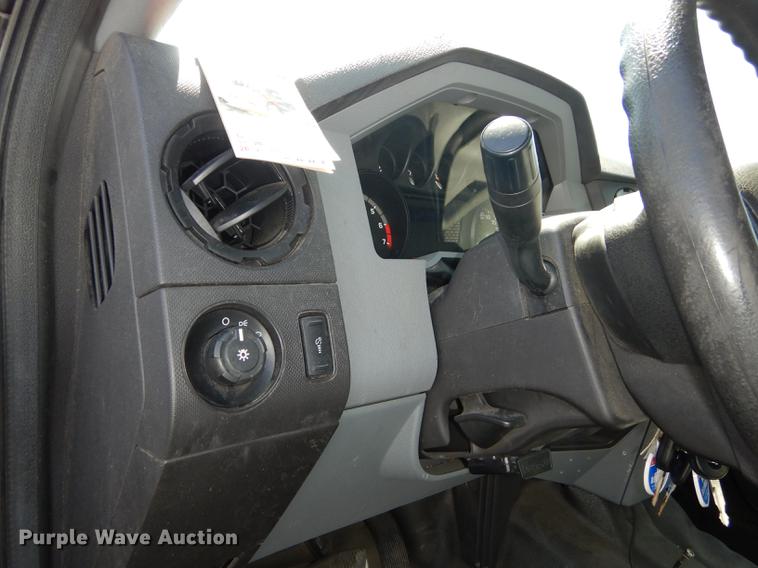 image for item DE1641 2014 Ford F250 Super Duty Crew Cab utility bed pickup truck