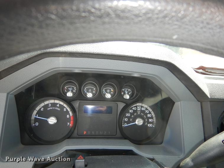 image for item DE1641 2014 Ford F250 Super Duty Crew Cab utility bed pickup truck