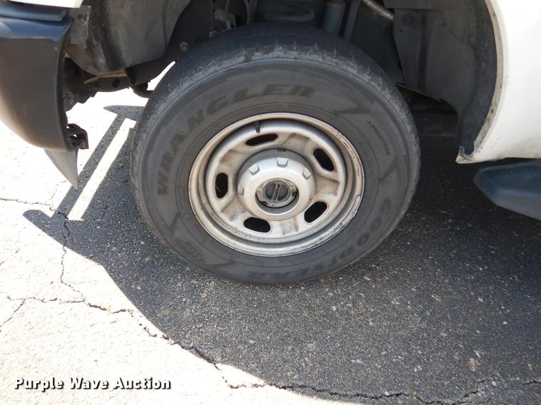 image for item DE1641 2014 Ford F250 Super Duty Crew Cab utility bed pickup truck