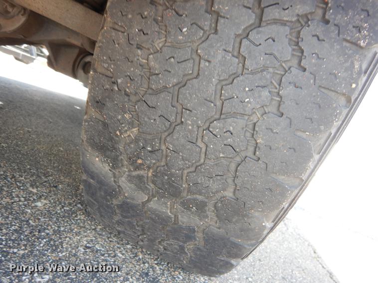 image for item DE1641 2014 Ford F250 Super Duty Crew Cab utility bed pickup truck