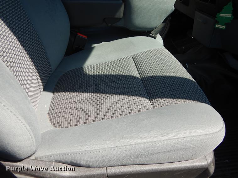 image for item DE1641 2014 Ford F250 Super Duty Crew Cab utility bed pickup truck