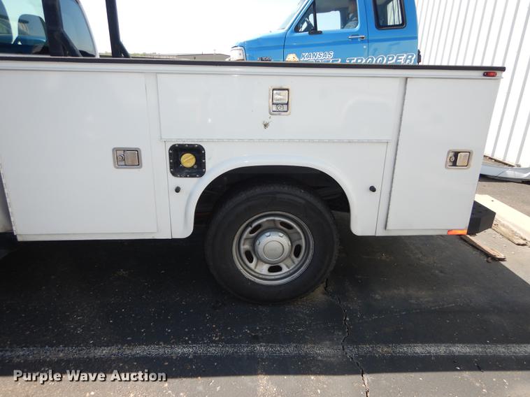 image for item DE1641 2014 Ford F250 Super Duty Crew Cab utility bed pickup truck