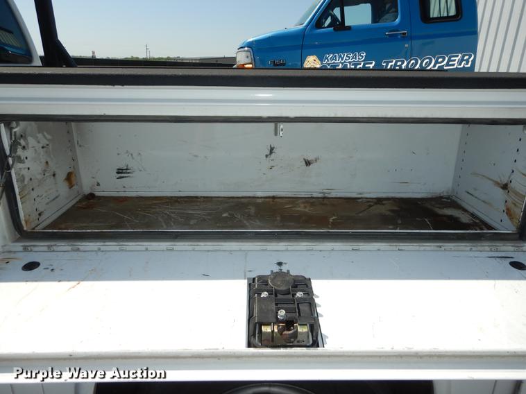 image for item DE1641 2014 Ford F250 Super Duty Crew Cab utility bed pickup truck