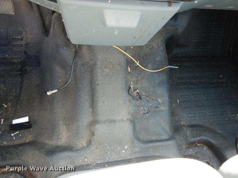 image for item DE1642 2014 Ford F250 Super Duty Crew Cab utility bed pickup truck