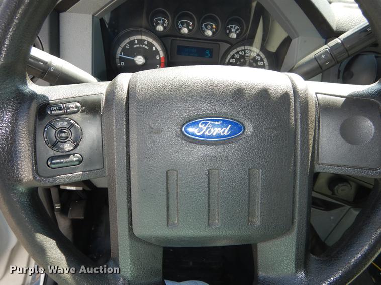 image for item DE1642 2014 Ford F250 Super Duty Crew Cab utility bed pickup truck