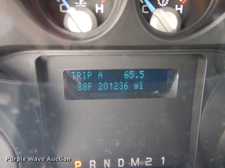 image for item DE1642 2014 Ford F250 Super Duty Crew Cab utility bed pickup truck