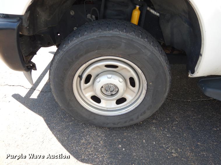 image for item DE1642 2014 Ford F250 Super Duty Crew Cab utility bed pickup truck