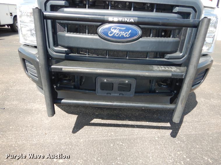 image for item DE1642 2014 Ford F250 Super Duty Crew Cab utility bed pickup truck