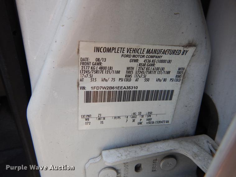 image for item DE1642 2014 Ford F250 Super Duty Crew Cab utility bed pickup truck