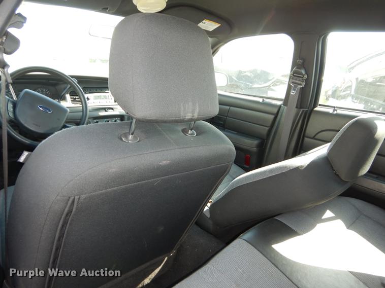 image for item DE1643 2008 Ford Crown Victoria Police Interceptor
