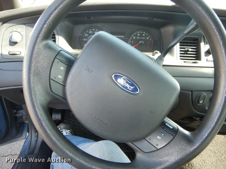 image for item DE1643 2008 Ford Crown Victoria Police Interceptor