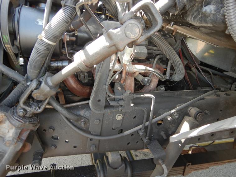 image for item DE1644 1990 Chevrolet Command Center truck