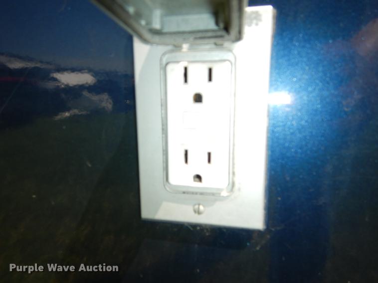 image for item DE1644 1990 Chevrolet Command Center truck