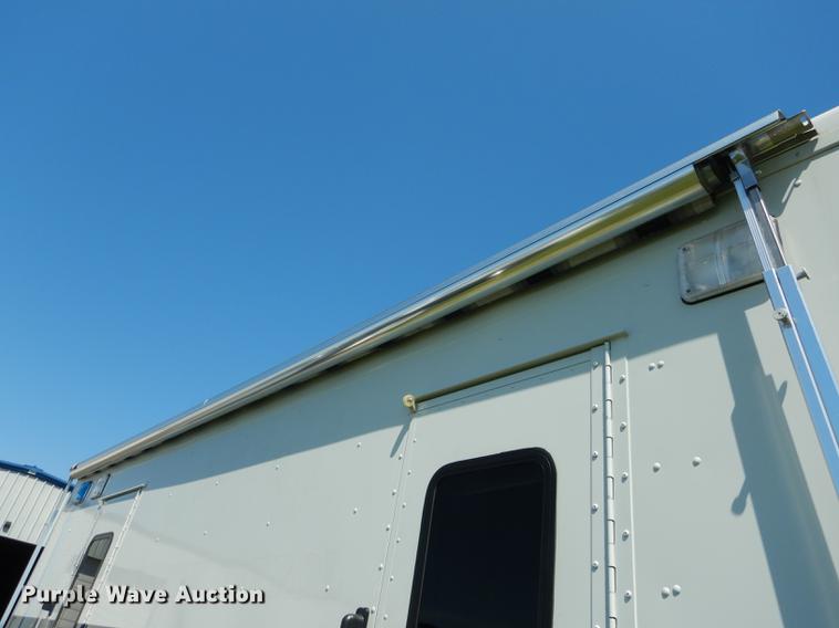 image for item DE1644 1990 Chevrolet Command Center truck