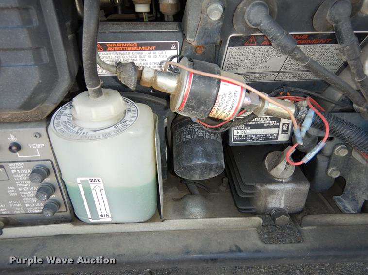 image for item DE1644 1990 Chevrolet Command Center truck