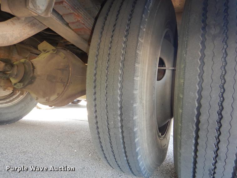 image for item DE1644 1990 Chevrolet Command Center truck