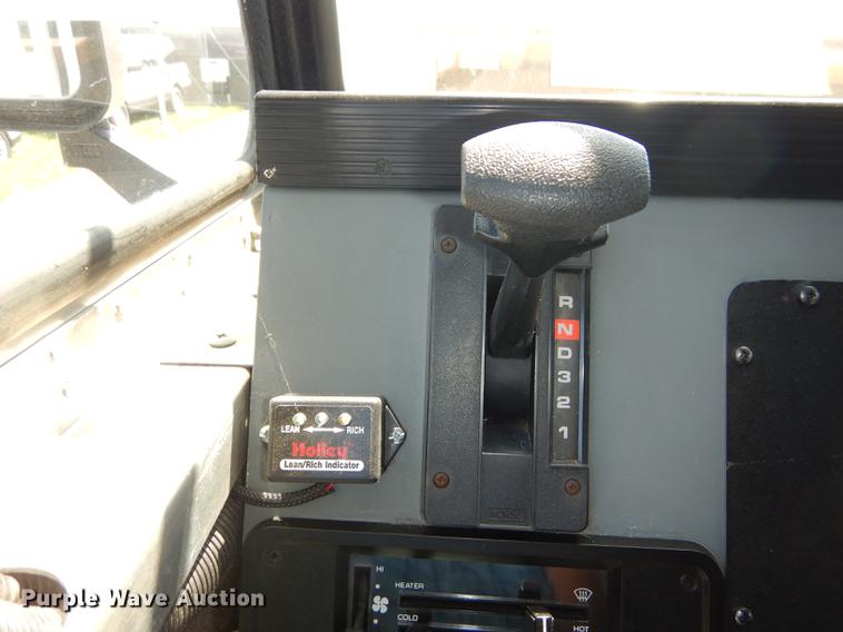 image for item DE1644 1990 Chevrolet Command Center truck