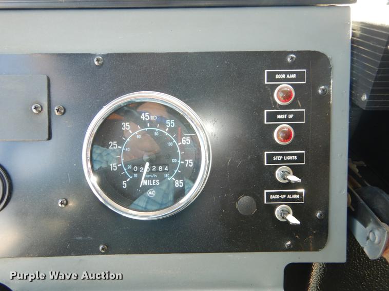 image for item DE1644 1990 Chevrolet Command Center truck