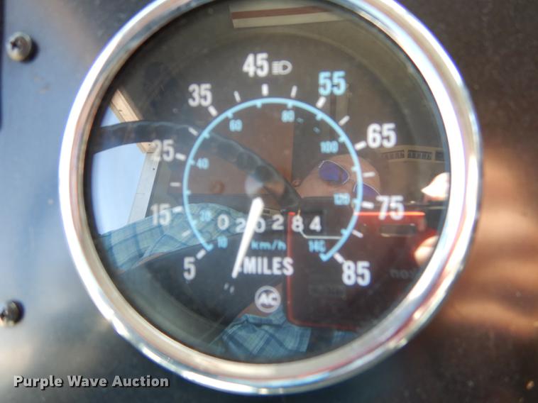 image for item DE1644 1990 Chevrolet Command Center truck