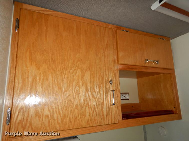 image for item DE1644 1990 Chevrolet Command Center truck