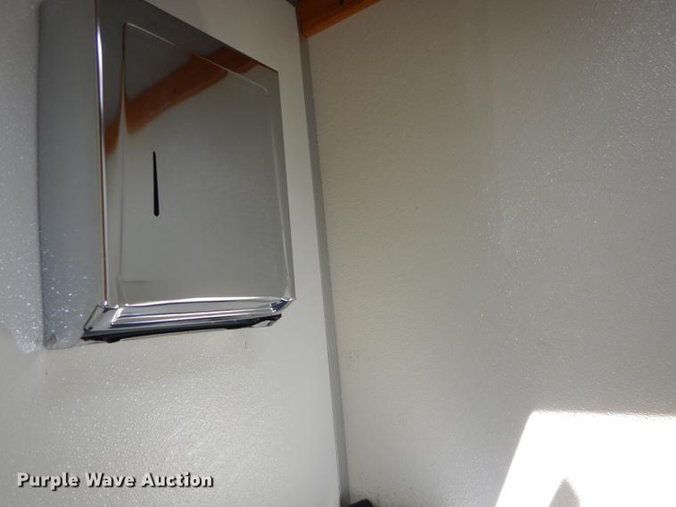 image for item DE1644 1990 Chevrolet Command Center truck