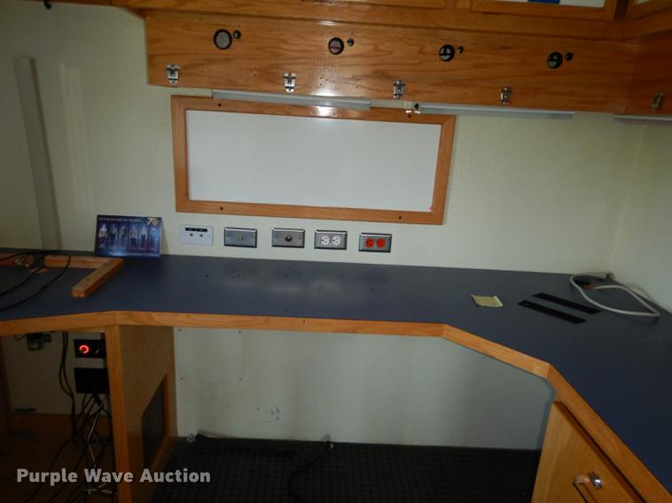 image for item DE1644 1990 Chevrolet Command Center truck