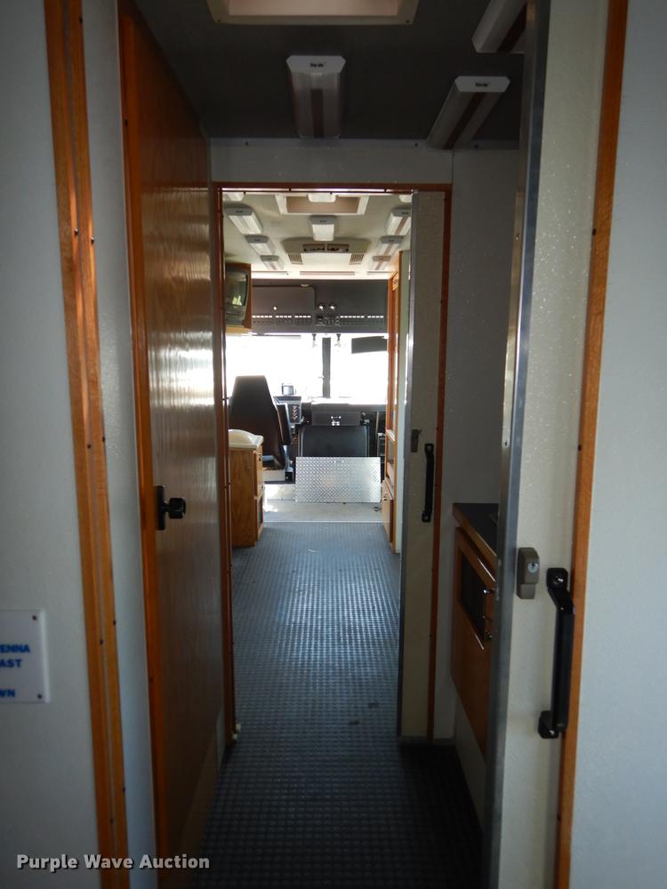 image for item DE1644 1990 Chevrolet Command Center truck