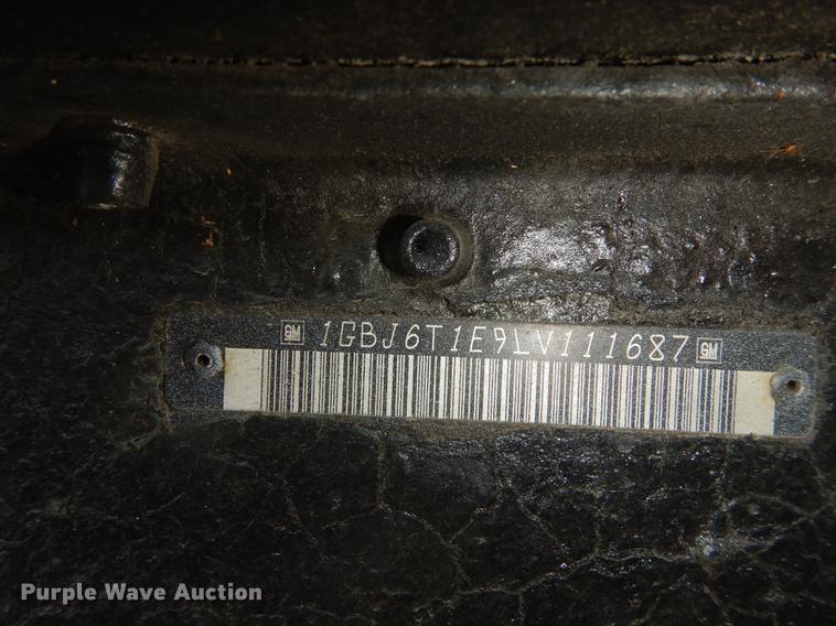 image for item DE1644 1990 Chevrolet Command Center truck