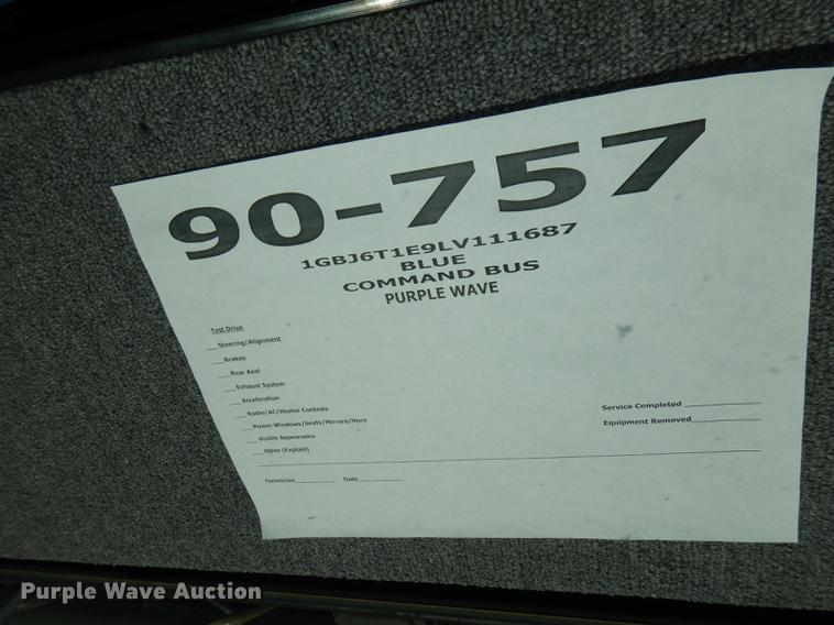 image for item DE1644 1990 Chevrolet Command Center truck