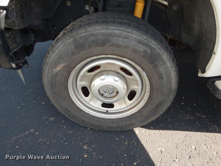 image for item DE1645 2012 Ford F250 Super Duty Crew Cab utility bed pickup truck