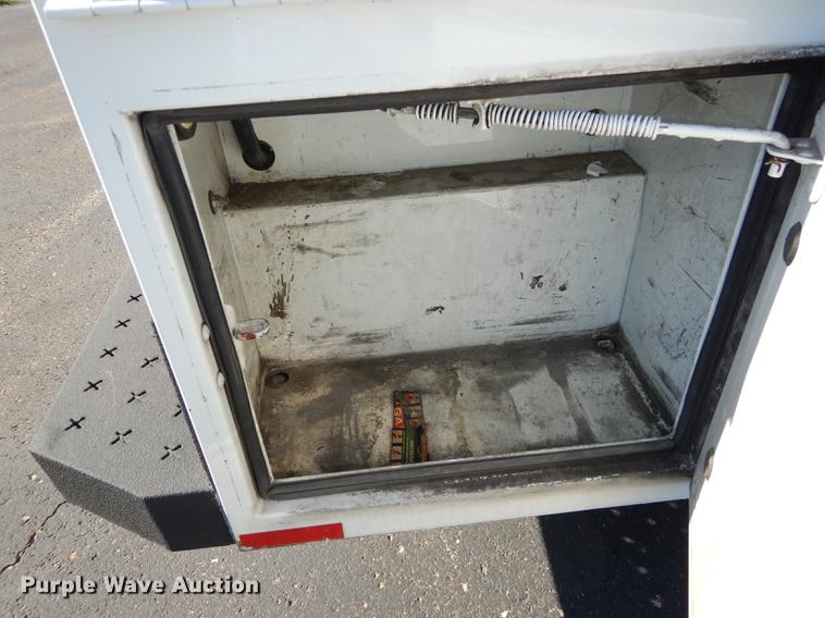 image for item DE1645 2012 Ford F250 Super Duty Crew Cab utility bed pickup truck