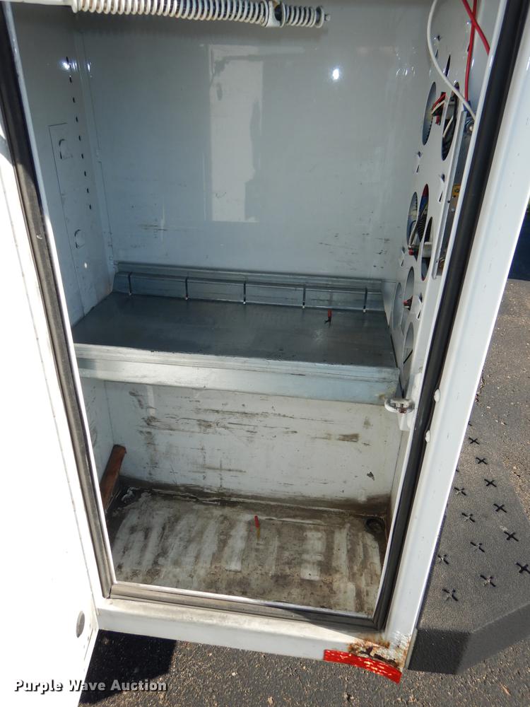 image for item DE1645 2012 Ford F250 Super Duty Crew Cab utility bed pickup truck