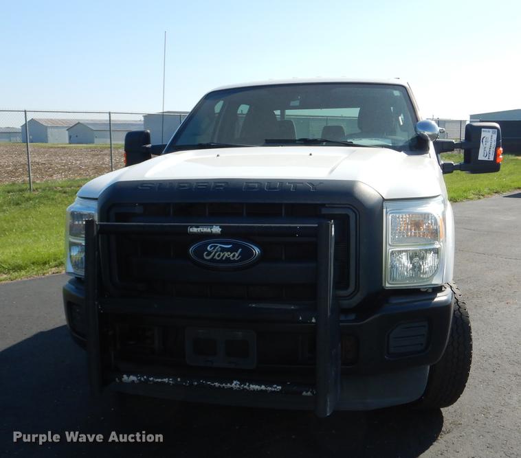 image for item DE1646 2012 Ford F250 Super Duty Crew Cab utility bed pickup truck