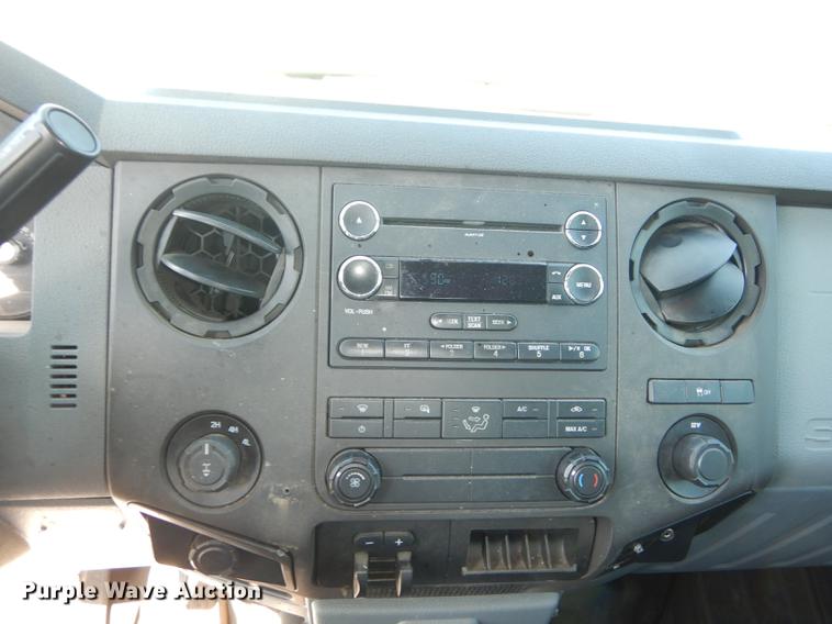 image for item DE1646 2012 Ford F250 Super Duty Crew Cab utility bed pickup truck