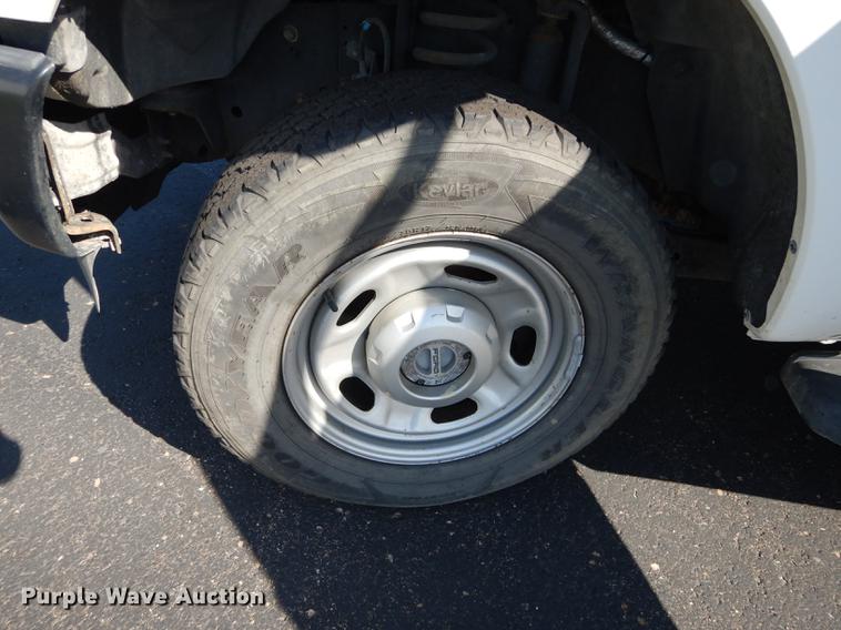 image for item DE1646 2012 Ford F250 Super Duty Crew Cab utility bed pickup truck