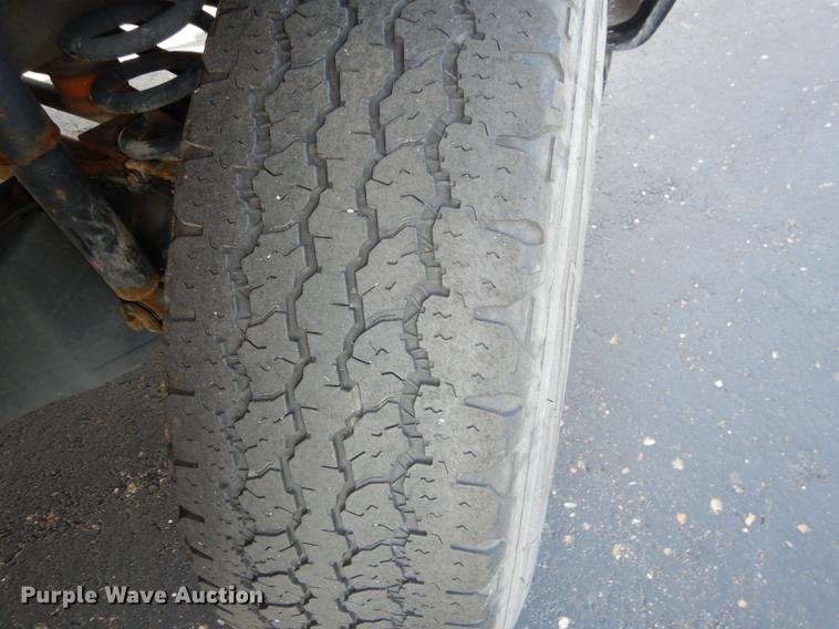 image for item DE1646 2012 Ford F250 Super Duty Crew Cab utility bed pickup truck