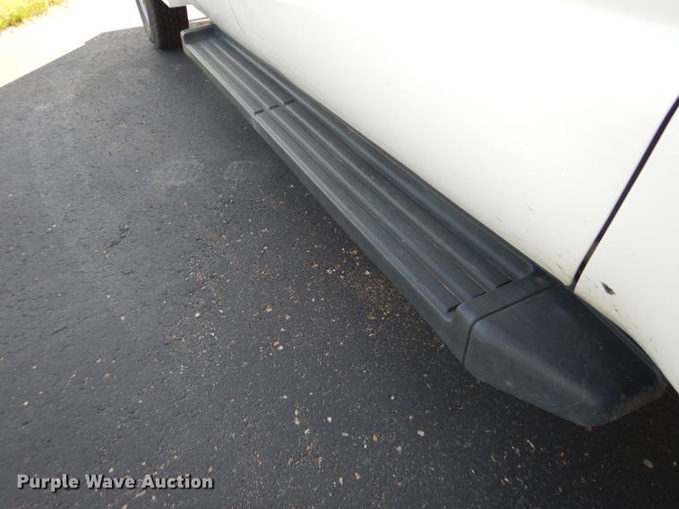 image for item DE1646 2012 Ford F250 Super Duty Crew Cab utility bed pickup truck