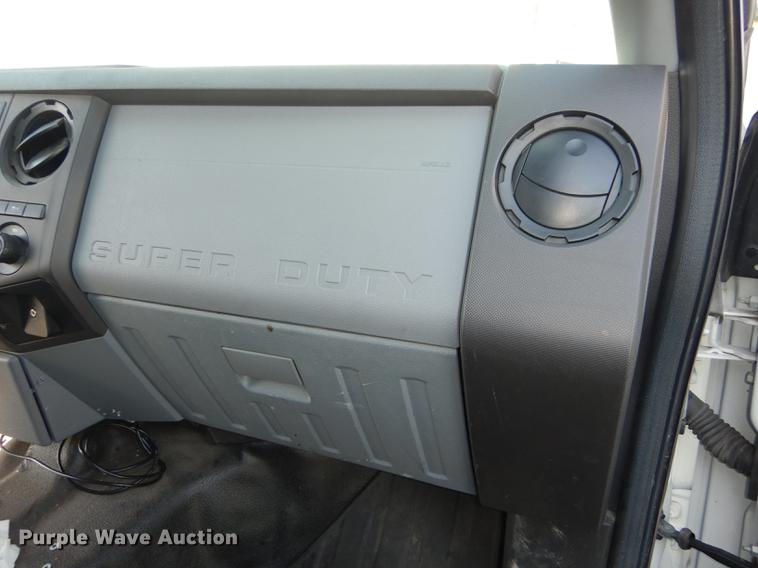 image for item DE1646 2012 Ford F250 Super Duty Crew Cab utility bed pickup truck