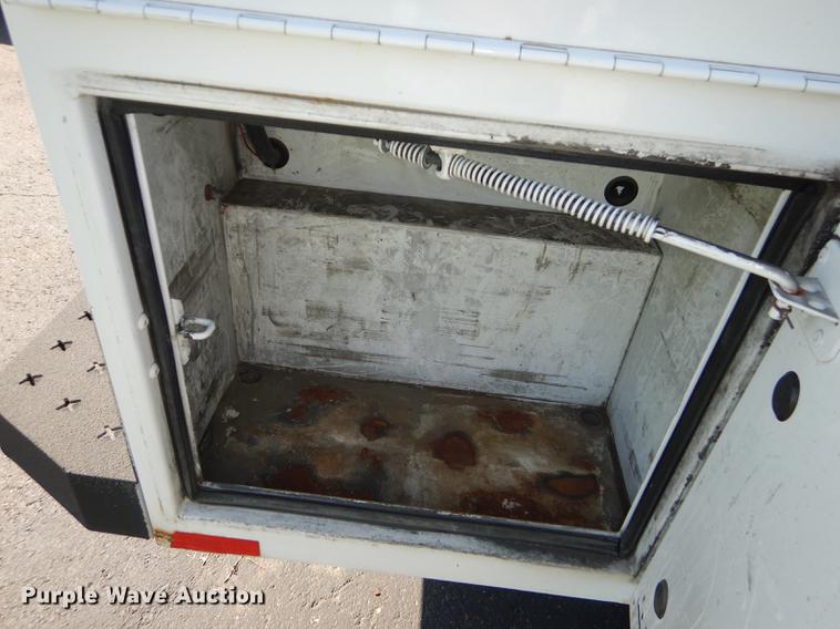 image for item DE1646 2012 Ford F250 Super Duty Crew Cab utility bed pickup truck