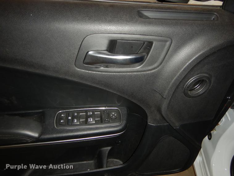 image for item DE1647 2016 Dodge Charger Police