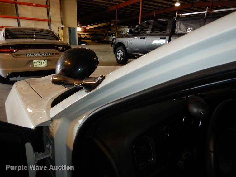 image for item DE1647 2016 Dodge Charger Police